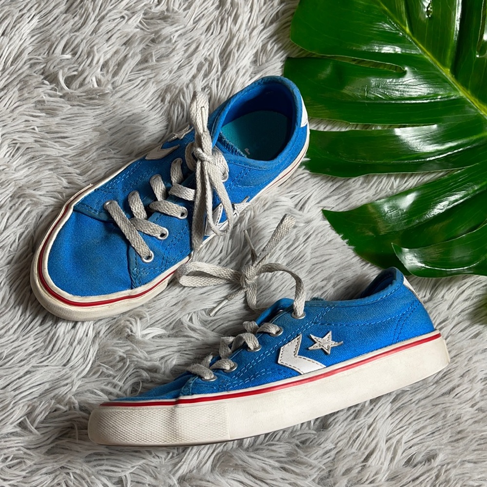 Converse blue boys sneakers size 1